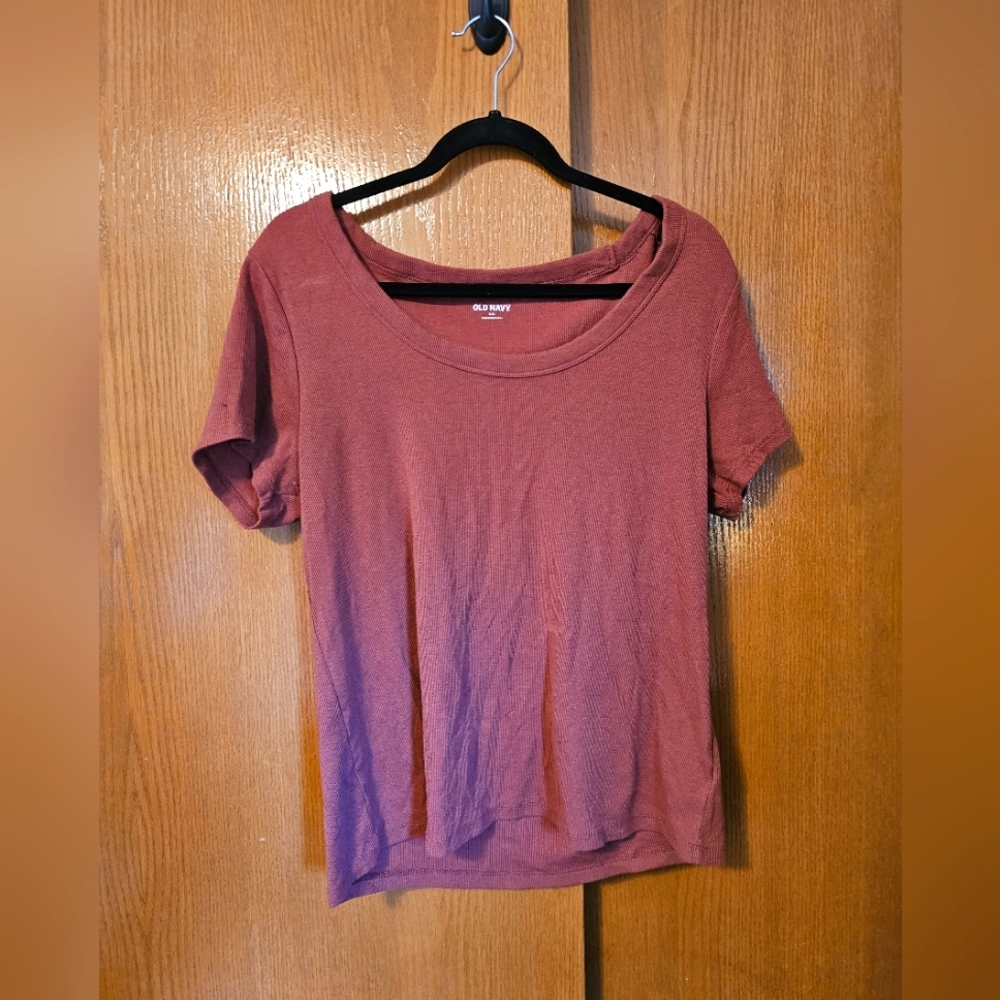 Fitted Ribbed Tee (pink)